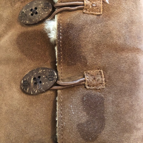 Bearpaw boots. - Picture 7 of 8